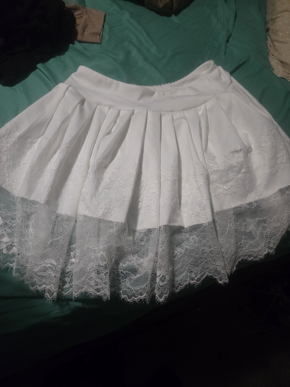 White Lace Trim Pleated Mini Skirt - Women